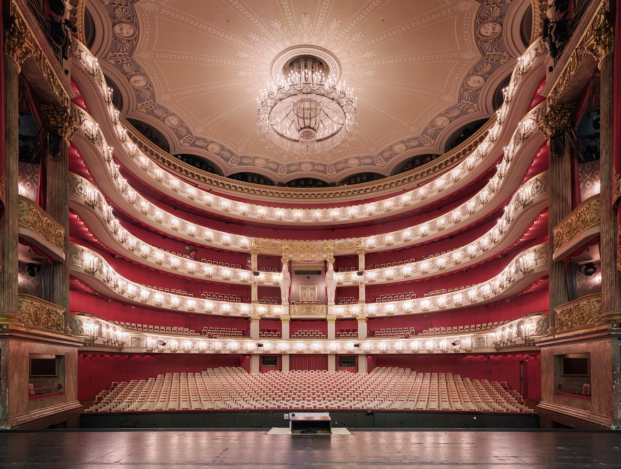 Bayerische Staatsoper, Blick von der Bühne